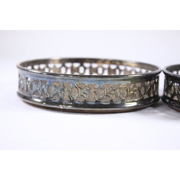 Vintage 2 English bottle coasters, bottle sliders, silver plated key trays, - Picture 7 of 9